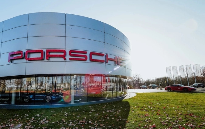 Porsche Taycan cena 609000 przebieg: 10, rok produkcji 2023 z Ustroń małe 22